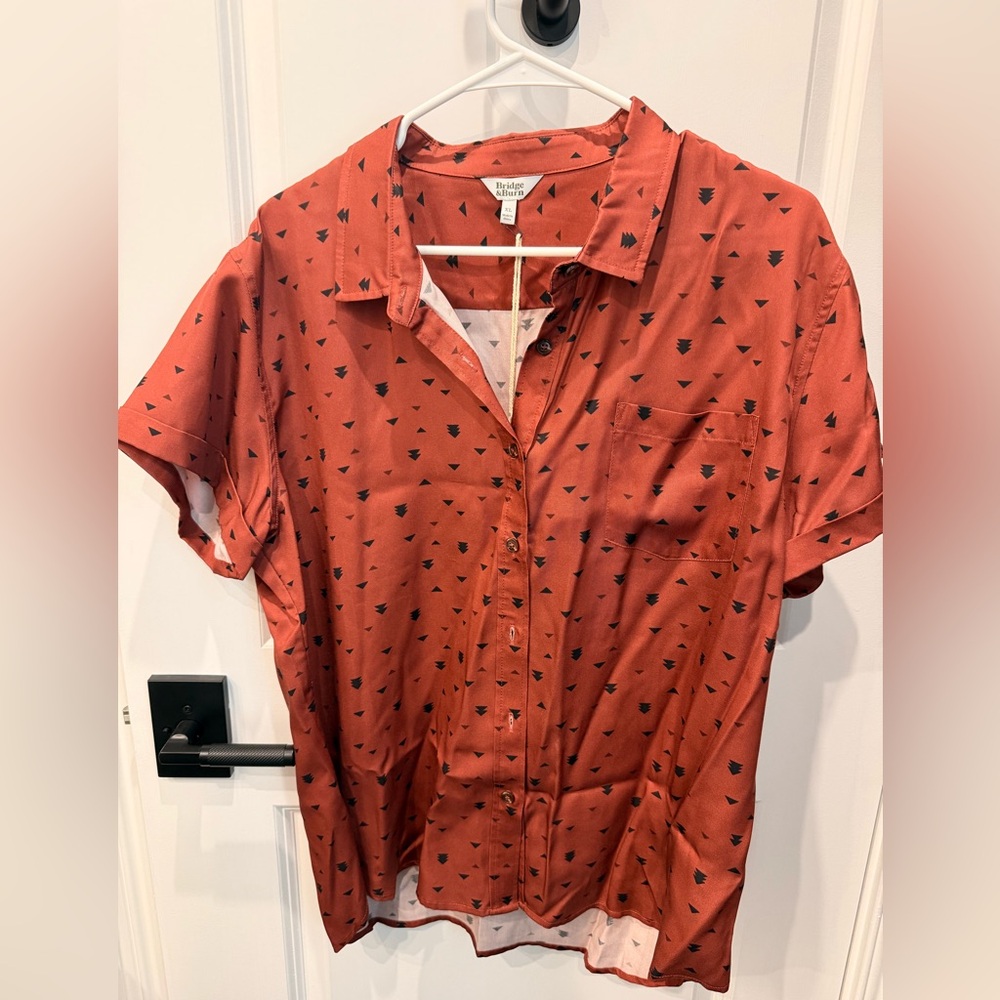 Bridge & Burn Bea Shirt Southwest Sangria XL
New With Tags